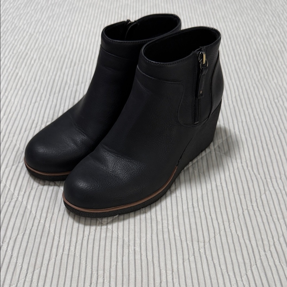 Dr. Scholl's Black Wedge Ankle Bootie with Side Zip